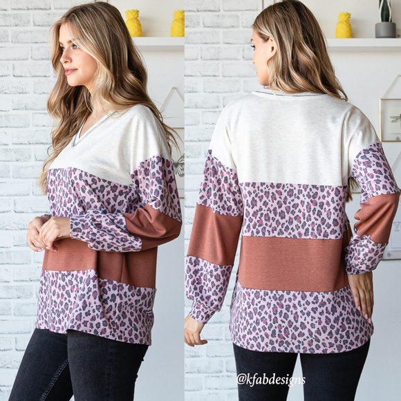 LAST 2! Soft V Neck Puff Sleeve Animal Contrast with Stitch Detail - Picture 7 of 12